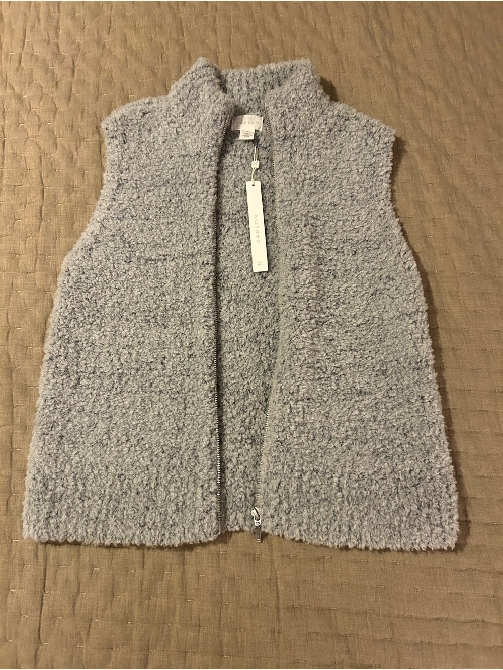 NWT Caslon Bouclé Zip-Front Vest in Light Gray